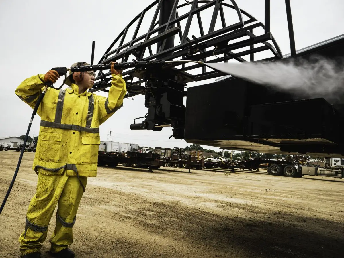 Aluminum Brightener for Heavy Equipment — Alkota Engineering Analysis